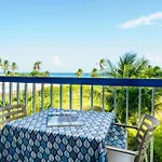 Tres Beau Studio Avec Balcon Vue Mer - Maripa