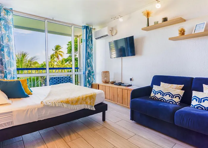 Tres Beau Studio Avec Balcon Vue Mer - Maripa